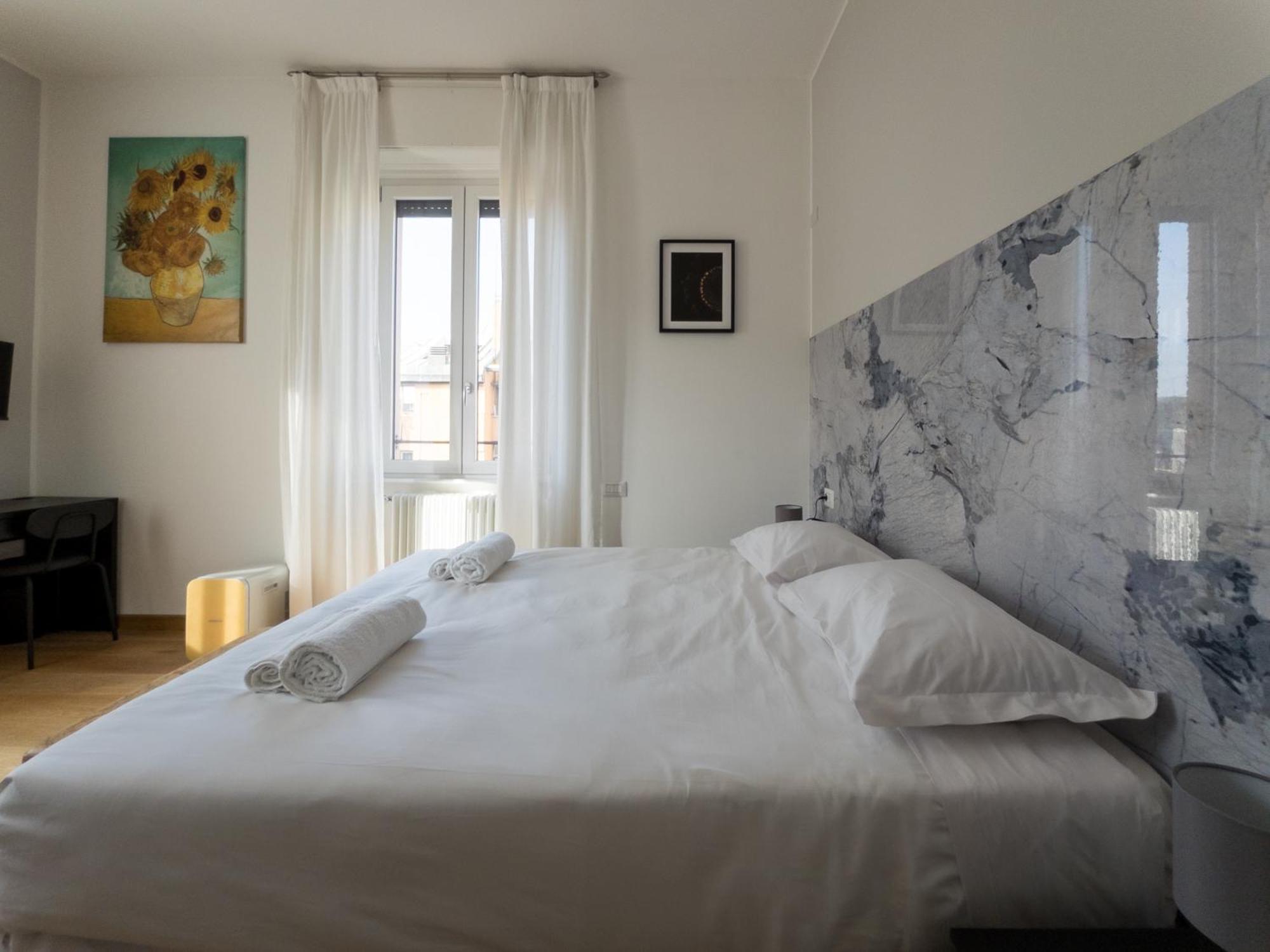 Rrrapido Holy Suites And Rooms - Via Sardegna — Foto 2